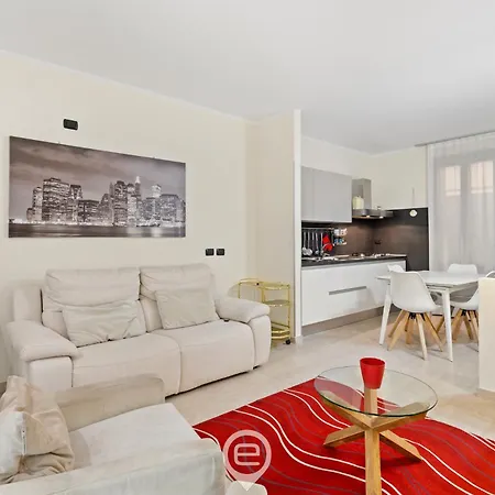 Estay - House Tasia Torre Grande